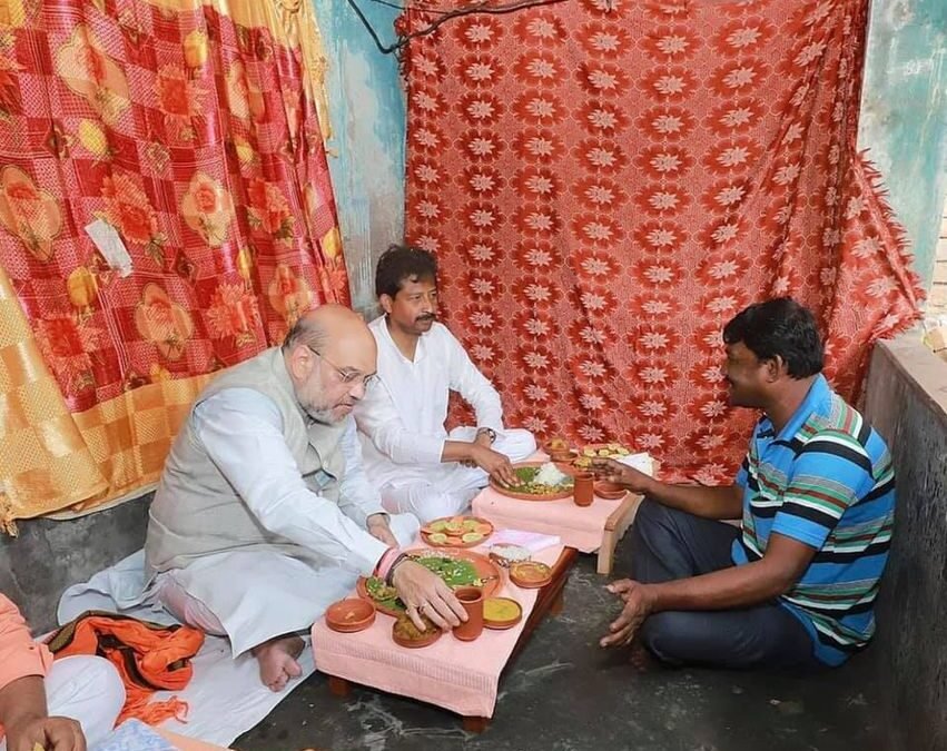 ‘అమితా’నందం… రిక్షావాలా ఆతిథ్యం..!