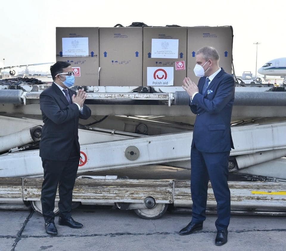 Consignment of 100 oxygen concentrators arrives from Poland - Dharmapuri arvind