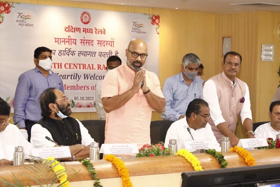 కాలేశ్వరం సొరంగాలు తవ్వడానికి లక్షల కోట్లు ఖర్చు పెడుతున్న కేసీఆర్: MP Dharmapuri Arvind