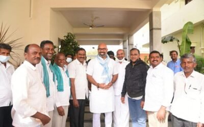 Turmeric Farmers Submits Nominations For Nizamabad Parliament Elections