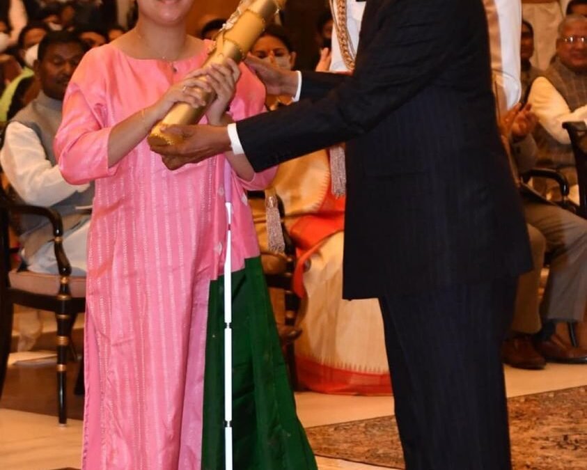 President Ram Nath Kovind Presents “Nari Shakti” Puraskar To Tiffany Brar