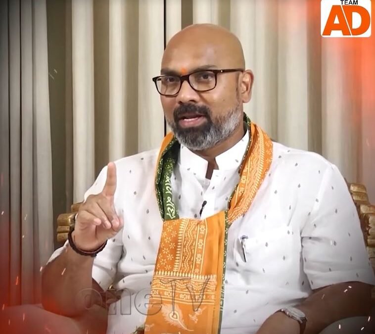 కాకి లెక్కలు — నక్క ఏషాలు !