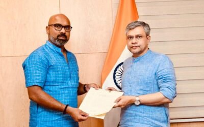 కేంద్ర రైల్వే శాఖ మంత్రి శ్రీ అశ్విని వైష్ణవ్ గారిని కలిసిన ఎంపీ అరవింద్ .