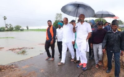 నందిపేట మండలంలోని తల్వేడ గ్రామంలో అకాల వర్షాలతో దెబ్బతిన్న పంట పొలాలు