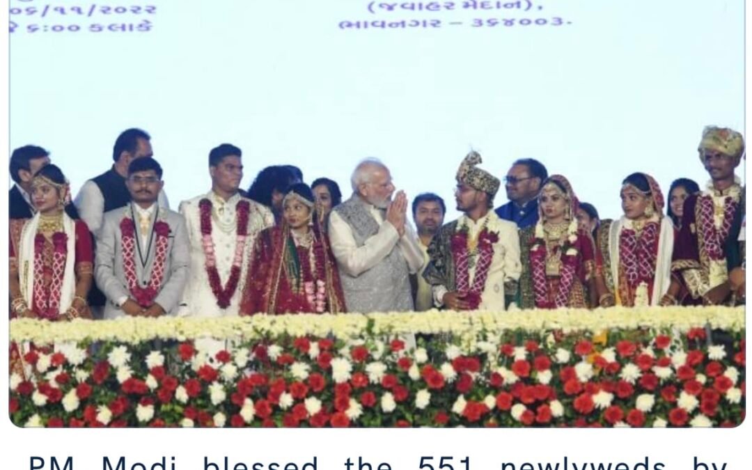 551 జంటలను ప్రధాని ఆశీర్వదించారు.