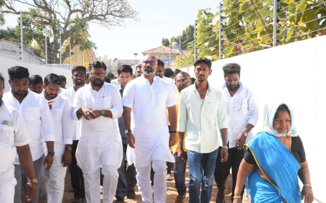 నూతన గృహప్రవేశ కార్యక్రమానికి హాజరైన ఎంపీ అరవింద్