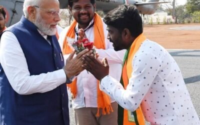 ఈ దేశపు ‘ప్రధాన్ సేవక్’ కు ప్రజలే ప్రధానం!