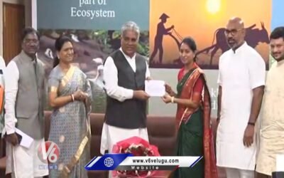బిజెపి లో చేరిన జగిత్యాల మాజీ మున్సిపల్ ఛైర్‌పర్సన్ శ్రీమతి బోగ శ్రావణి